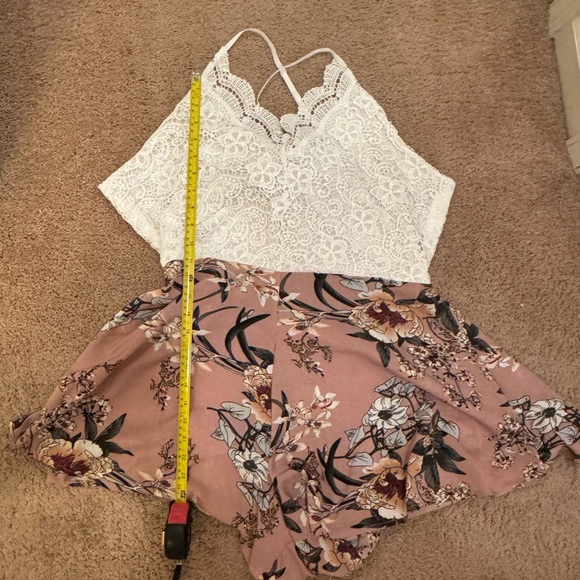 SHEIN White Lace Floral Romper - Picture 10 of 14